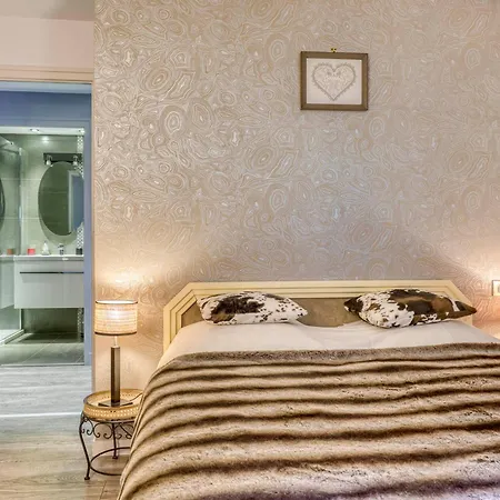 2 Pieces Pour 4 Pers. A Avec Parking Et Wifi, Proche Centre - Fr-1-453-307 アパート